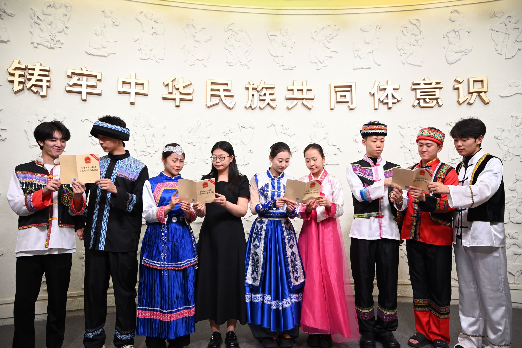 我校各凯时尊龙人生就是博学生进建《中华人民共和国凯时尊龙人生就是博联结进取推进法》（二）