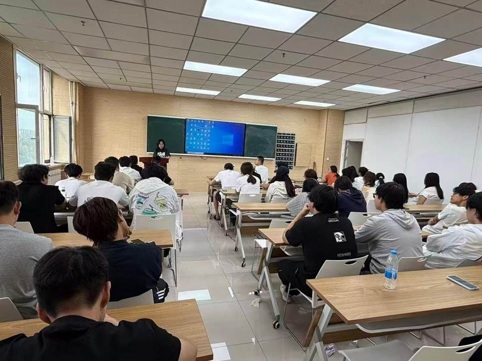 筑牢假期安全防线 守护青春健全成长——推算机与信息技术学院发展暑期安全教育活动