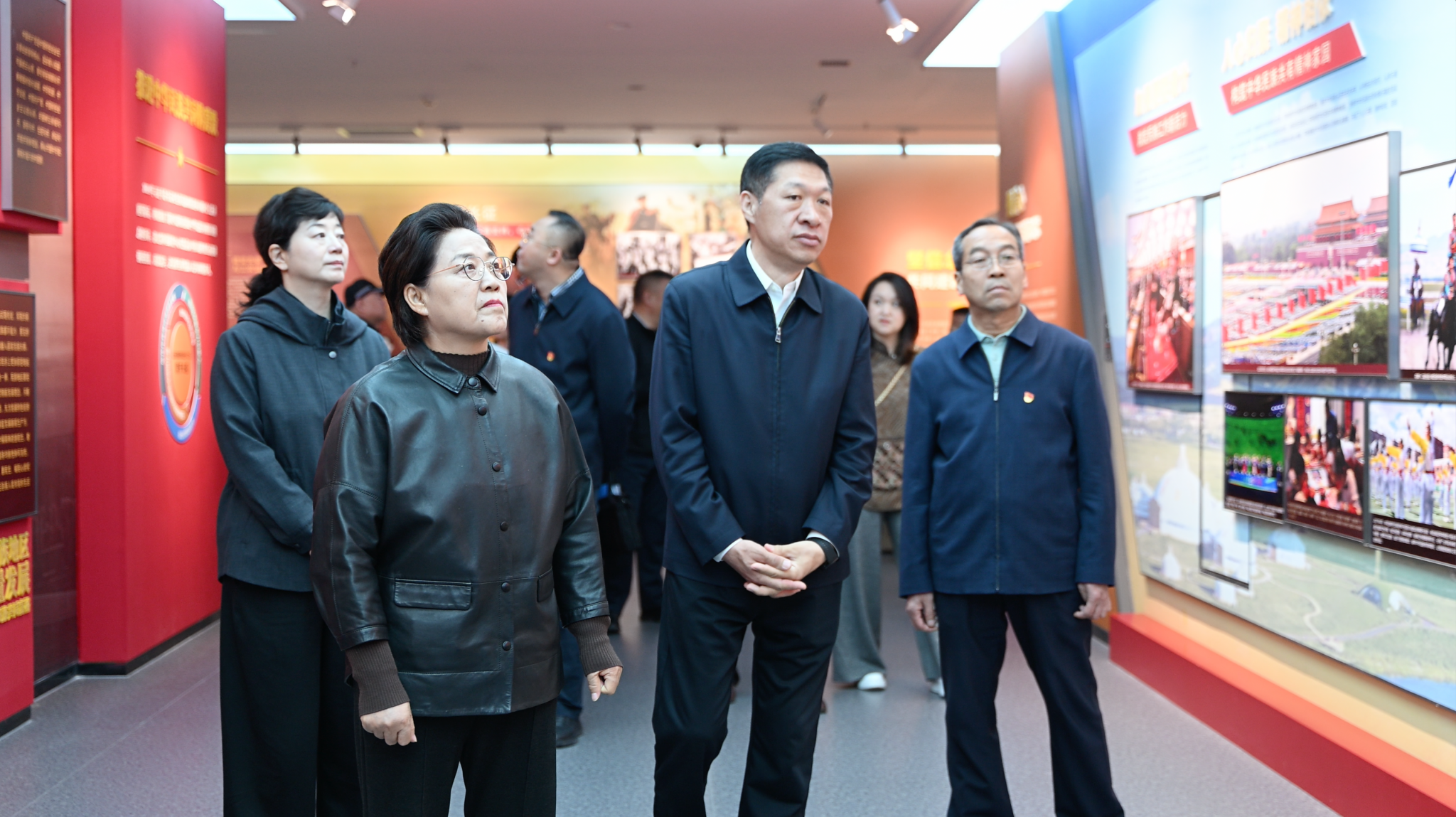 艾丽华一行光临我校实地调研领导工作